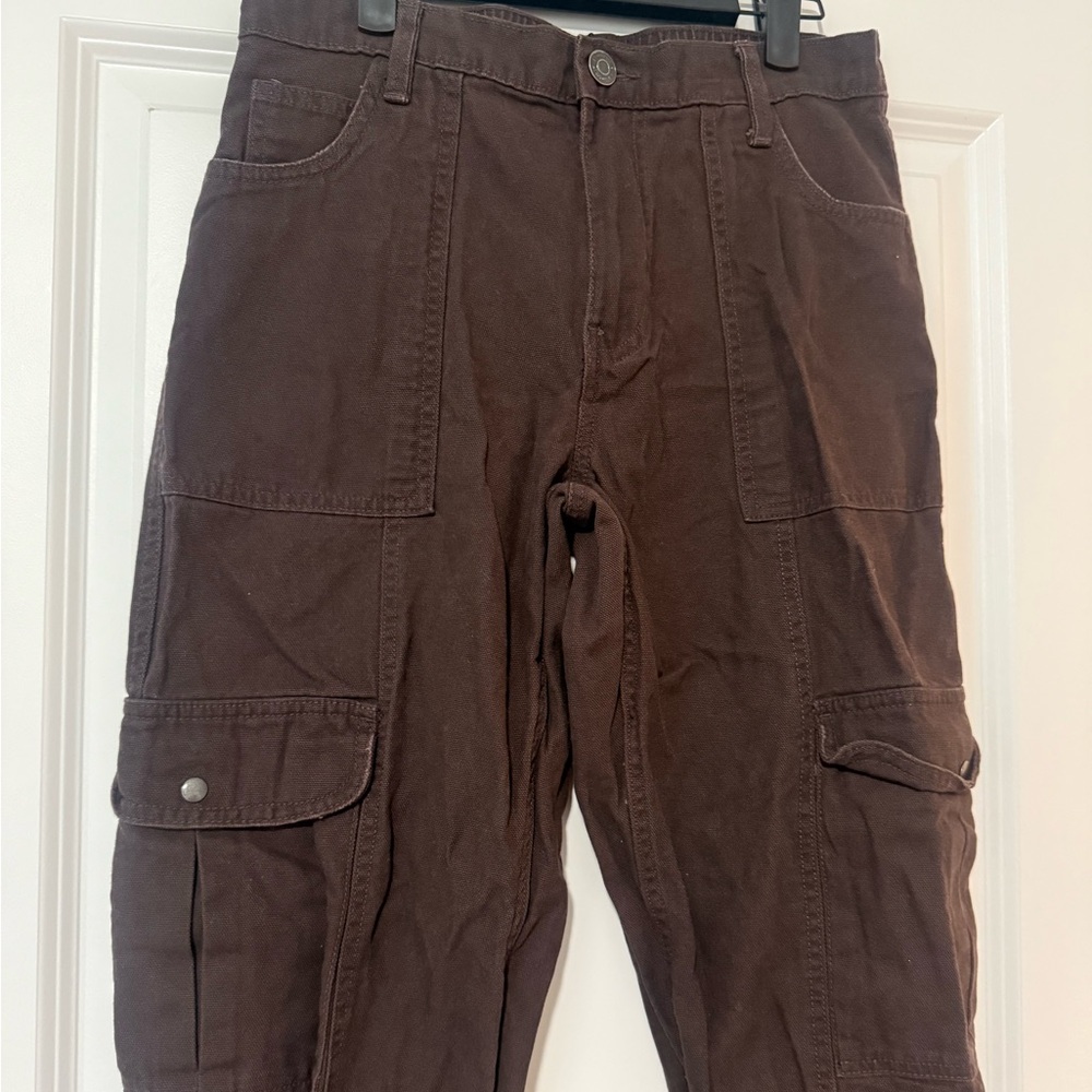 aeropostale cargo pants!